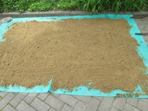 ぼかし肥を日陰で乾かし完成・保存方法